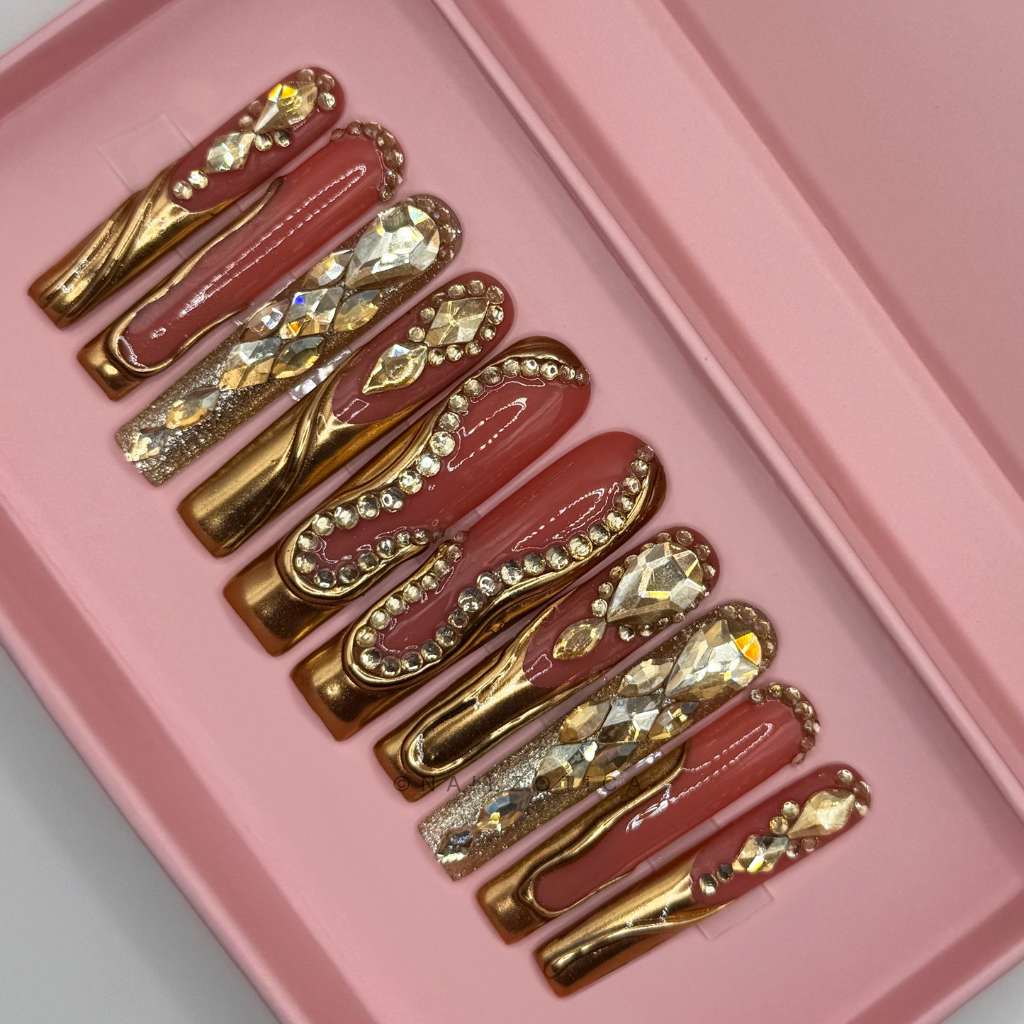 Nailzotica Gold Reusable Acrylic Gel UV High Quality Handmade Luxury Press On Nails