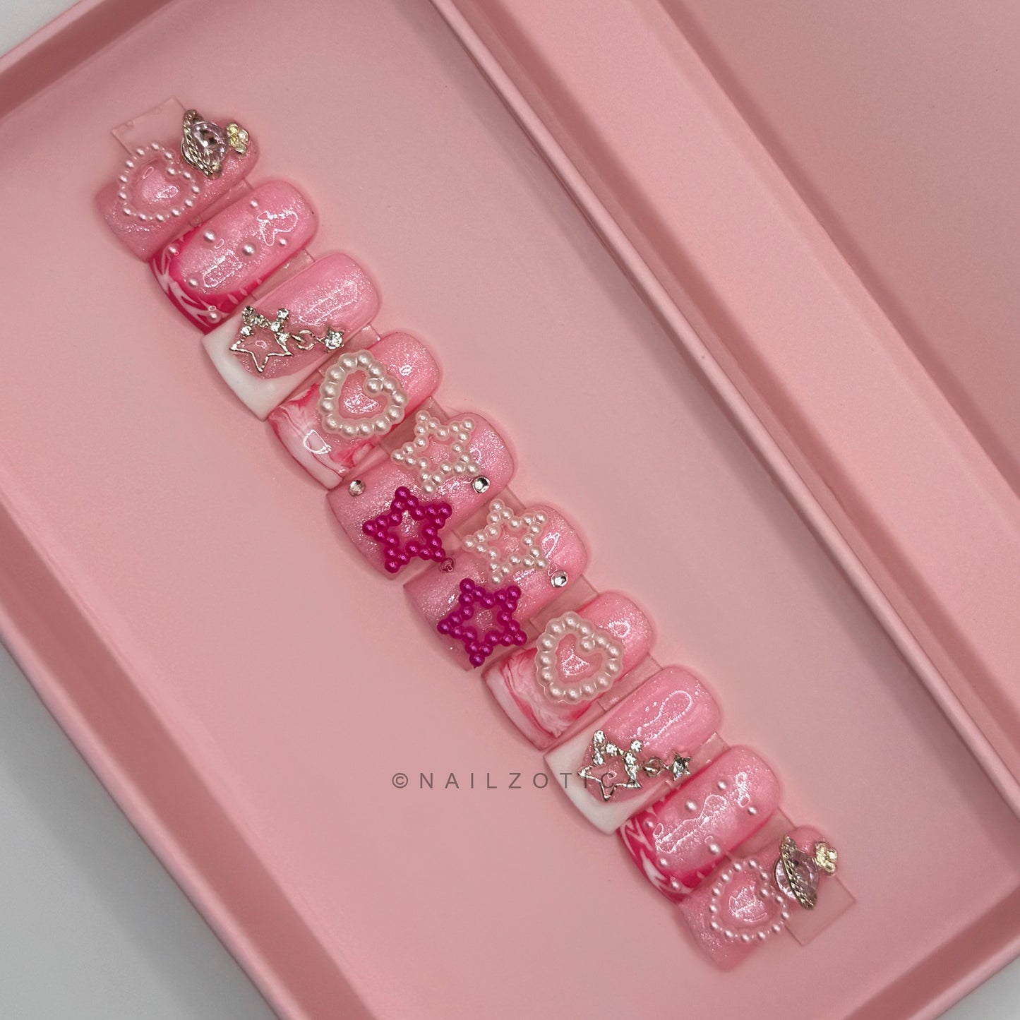 Diva Duckies - Short Length 25mm Square Shape Pink Pearl Heart Star Planet Charm Silver Star Rhinestone French Tip Animal Croc Zebra Print Hand-Painted Reusable Acrylic Gel UV High Quality Handmade Luxury Press On Duck Nails
