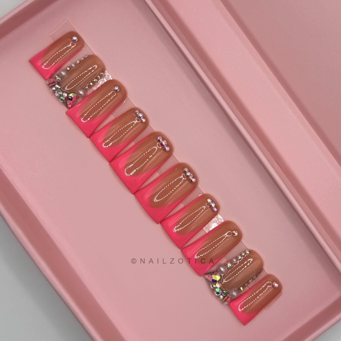 Nailzotica French Tip Reusable Acrylic Gel UV High Quality Handmade Luxury Press On Nails