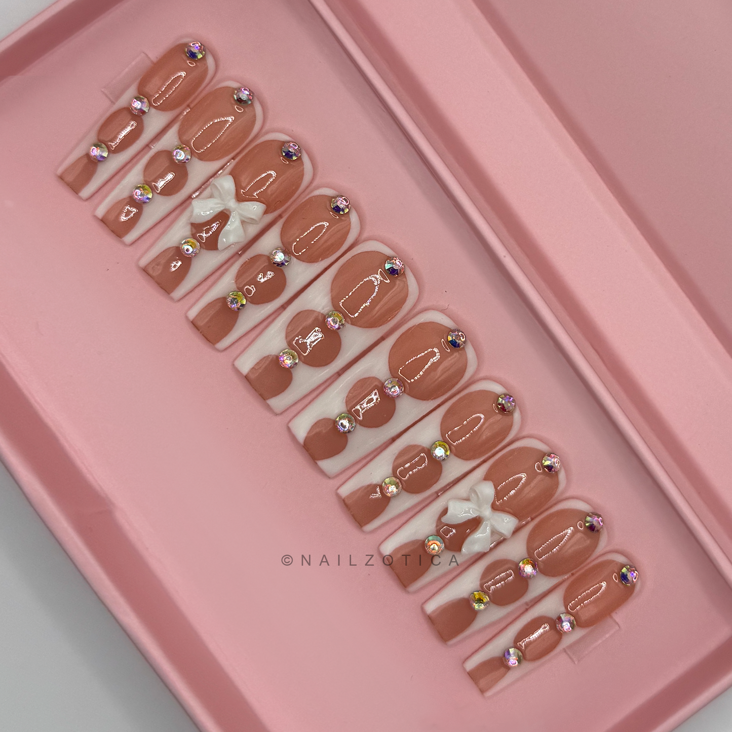 Nailzotica White Reusable Acrylic Gel UV High Quality Handmade Luxury Press On Nails