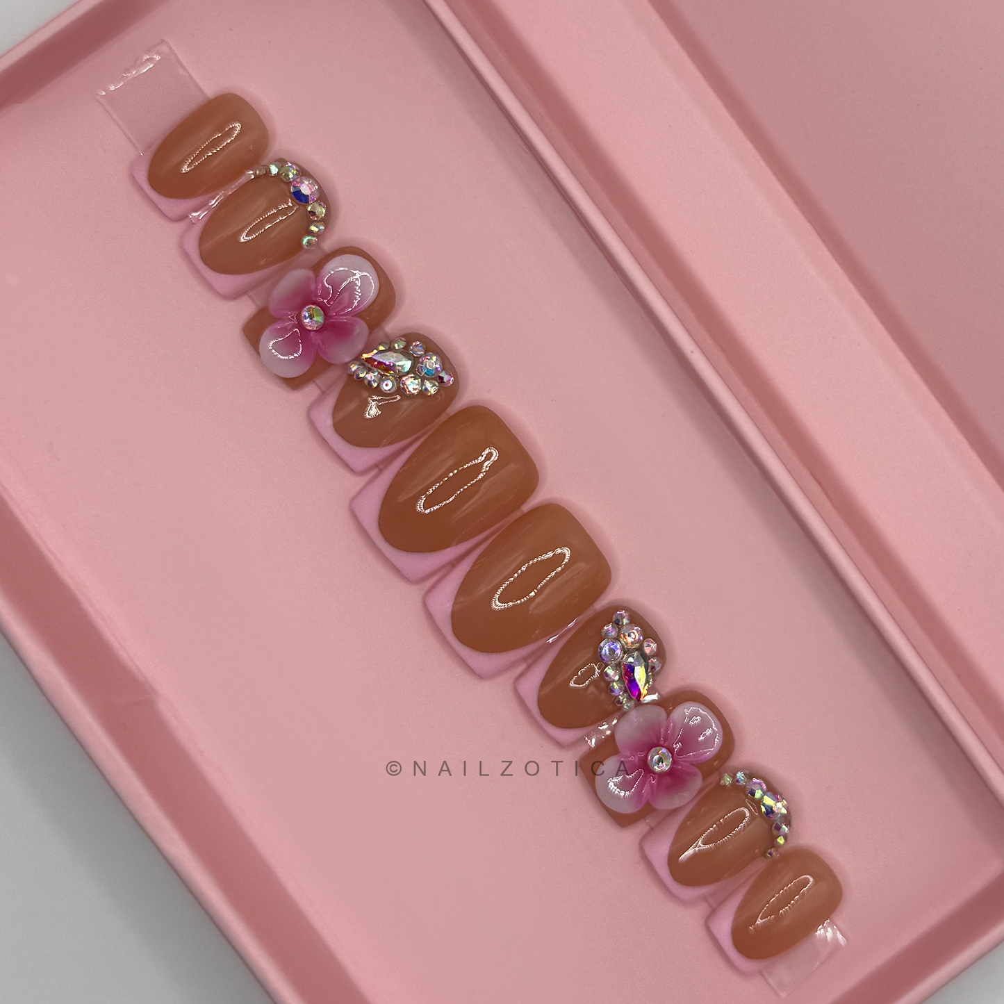Nailzotica Short Length Reusable Acrylic Gel UV High Quality Handmade Luxury Press On Nails