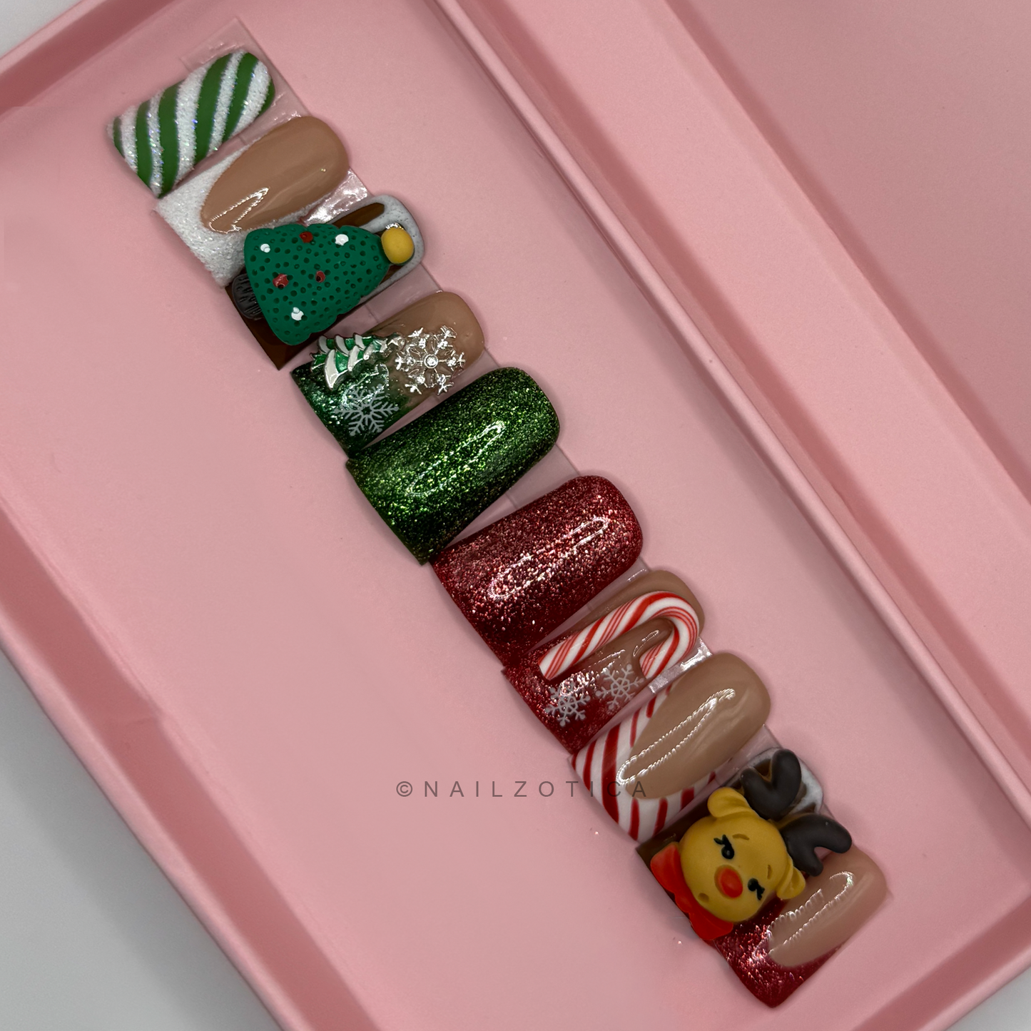 Santa's Favorite - Short Length Duck Shape Red Green Christmas Tree Red and White Candy Cane Peppermint Reindeer Snowflake Glitter French Tip Reusable Acrylic Gel UV Hand-Painted High Quality Handmade Luxury Holiday Edition Christmas Duck Press On Nails
