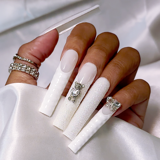 Blanc Beauty - Handmade Press On Nails