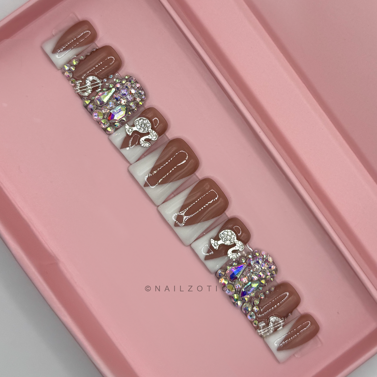 Business Woman - Short Length 25mm Duck Shape V-Cut White French Tip Reusable Acrylic Gel UV Hand-Painted High Quality Handmade Luxury Press On Duck Nails