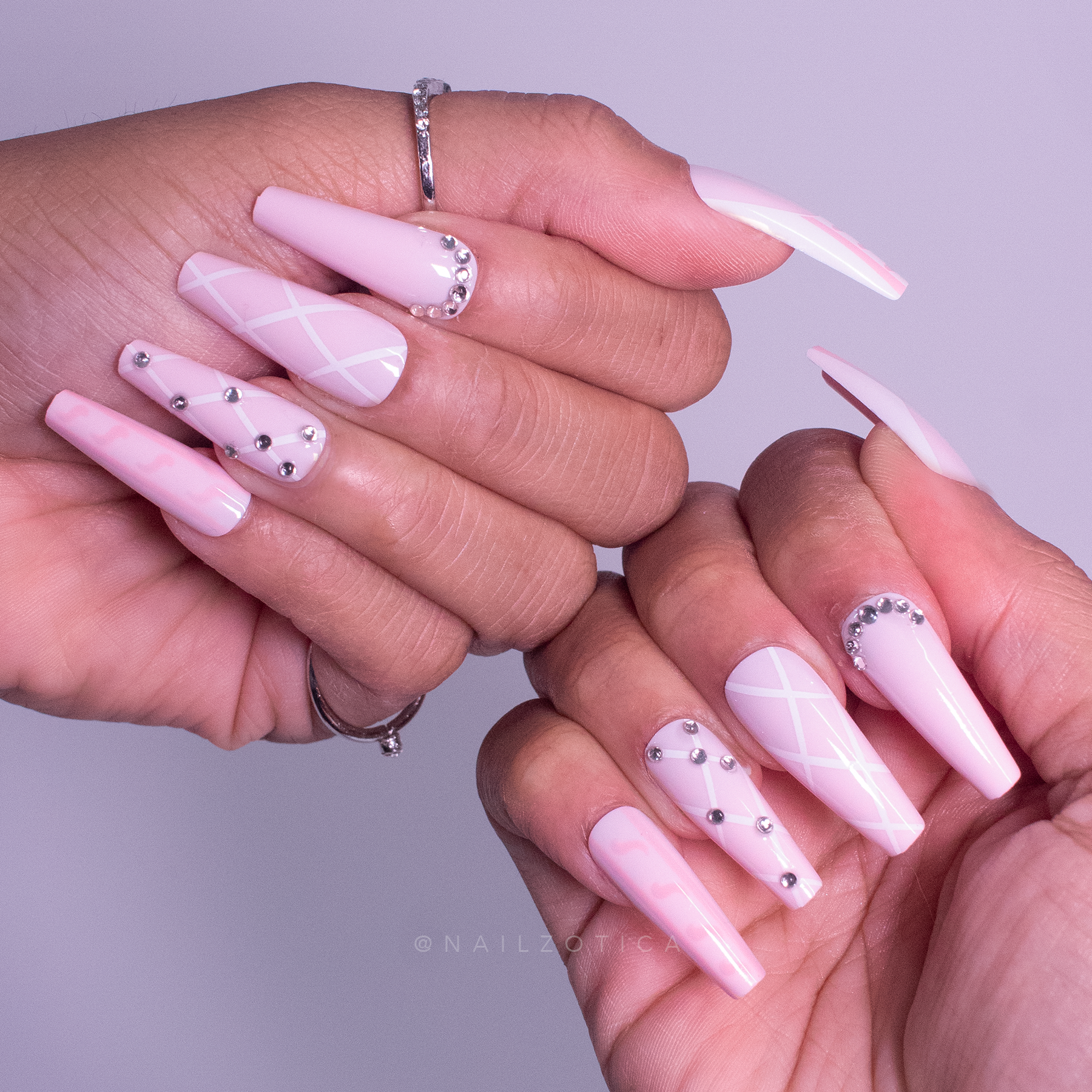 Louis Vuitton pink nails  Pink nails, Press on nails, Nails